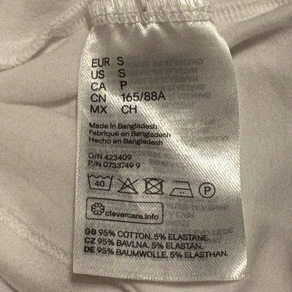 H&M Divided Classic White Bandeau Top FREE with bundle order! - Picture 4 of 4